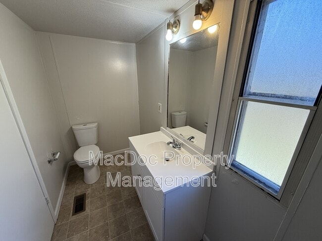 Building Photo - 3611 Shirleys Hill Rd