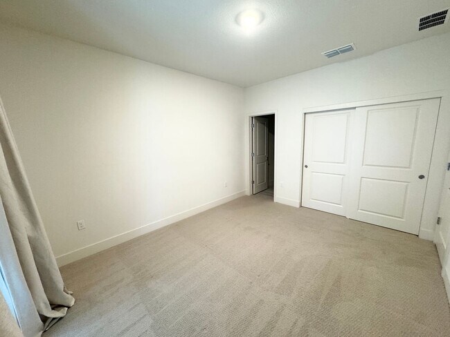 Building Photo - Perfect Shape Dublin Home in The Boulevard...