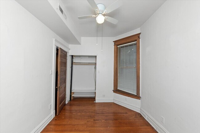 Building Photo - 3744 N Fremont St