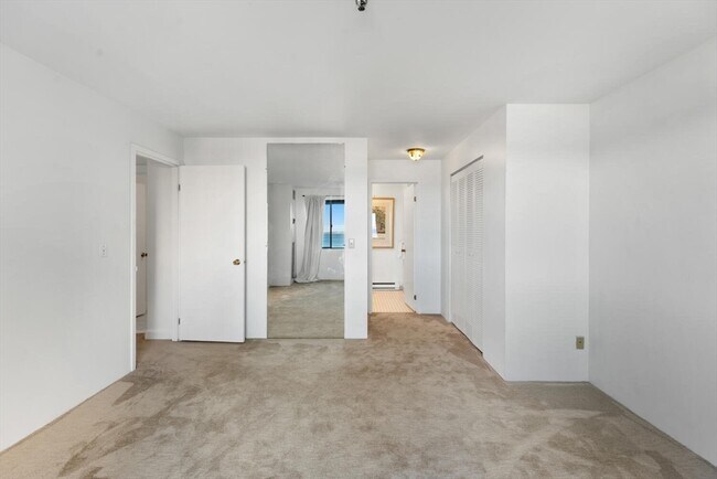 Building Photo - 376 Ocean Ave