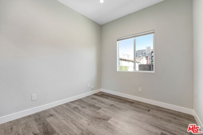 Building Photo - 12159 Hart St