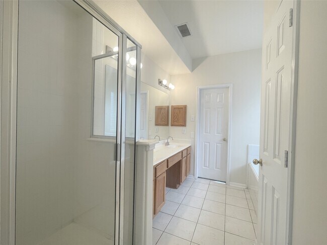 Building Photo - 18807 Harbor Key Cir