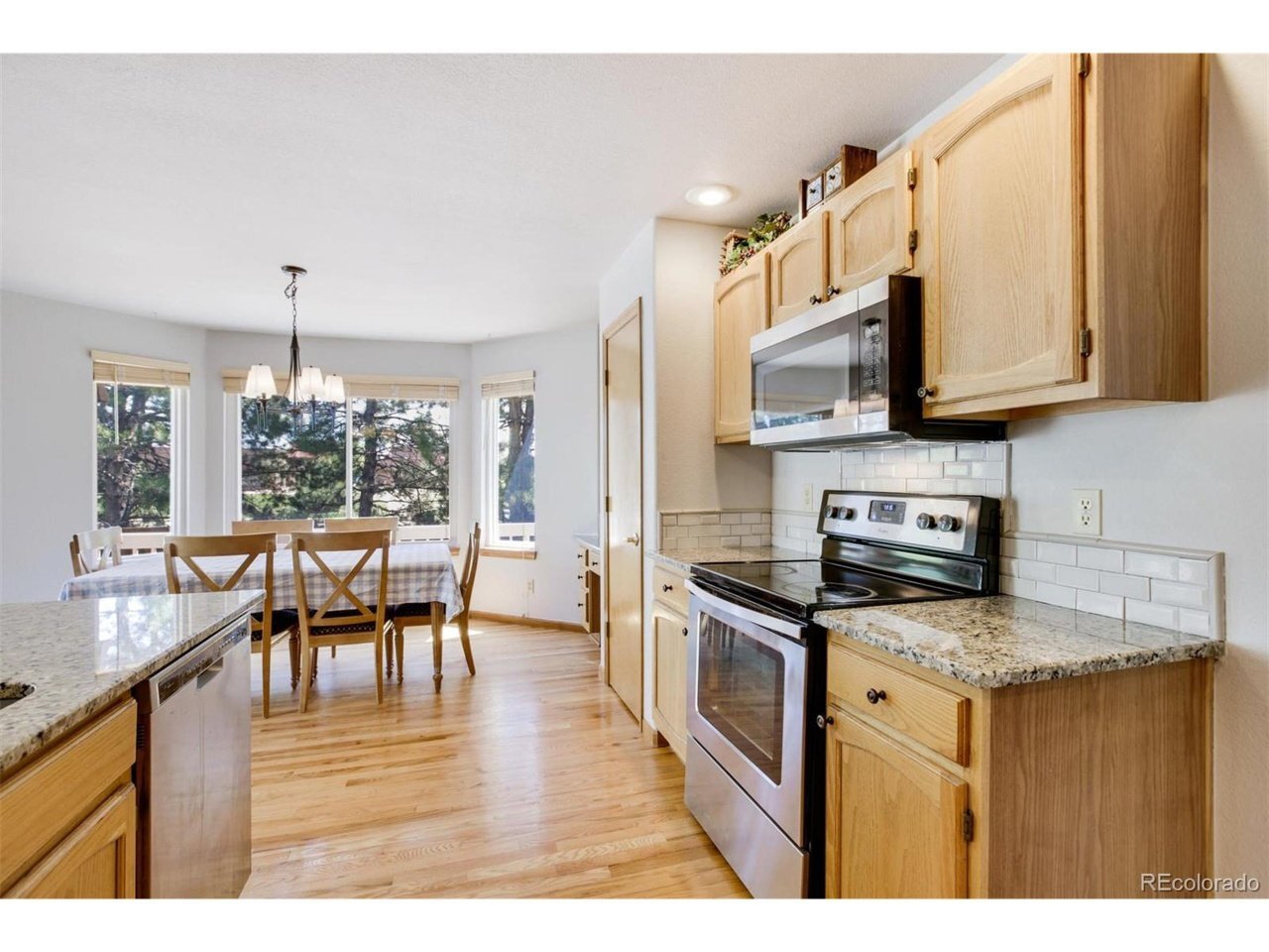 Building Photo - 15581 Flowerhill Cir