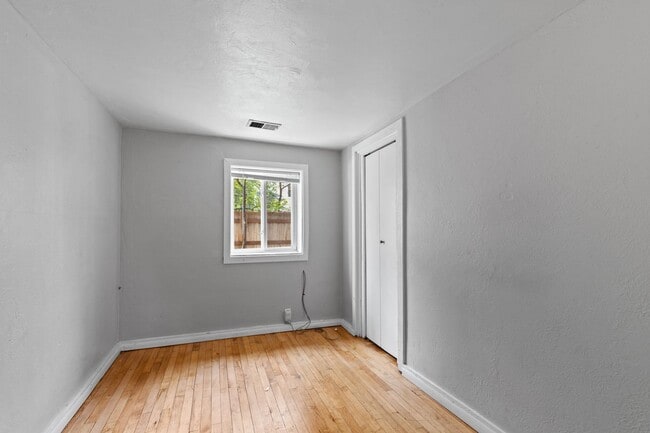 Building Photo - 840 North St