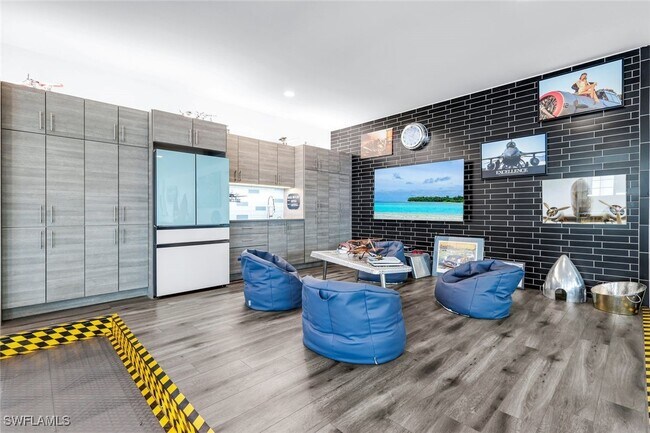 Building Photo - 6677 Hunters Rd