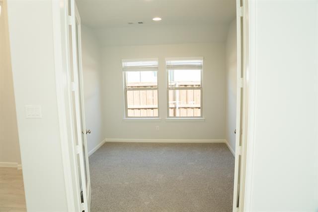 Building Photo - 3112 Cottontail Dr