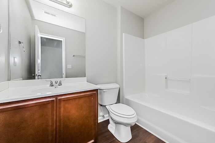 Building Photo - 1535 Hydrangea Ln