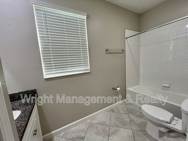 Building Photo - 25149 Lambrusco Loop