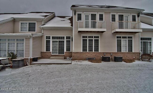 Building Photo - 803 Ohenry Close Sec 1