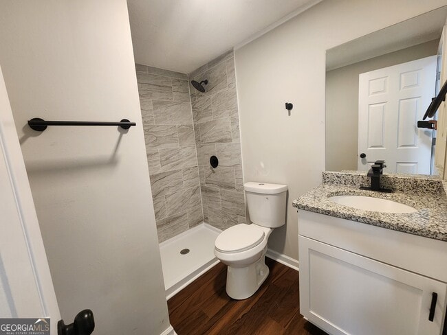 Building Photo - 4118 Fairview Dr