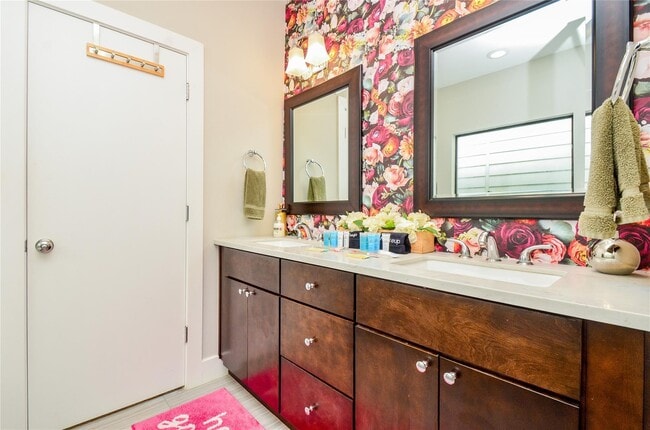 Building Photo - 3804 Leeland St