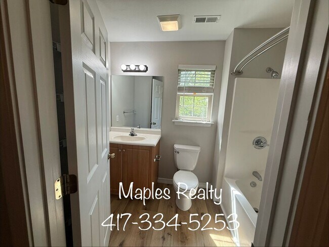 Building Photo - 141 Scotch Pine Ct