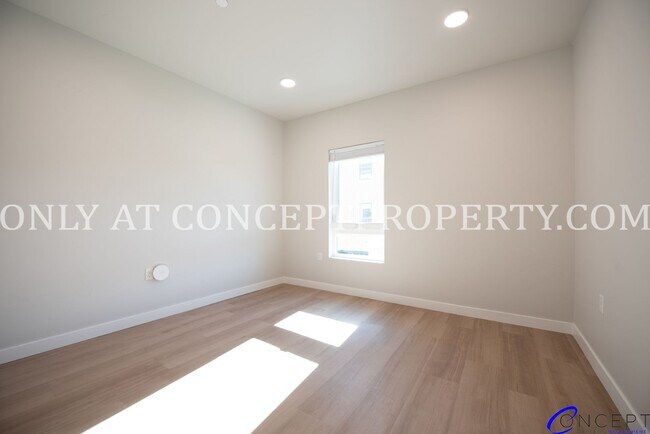 Building Photo - Discover Studio Crossing – The Latest in Upscale Park City Living