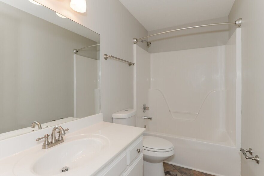 Building Photo - 3218 Barksdale Cir