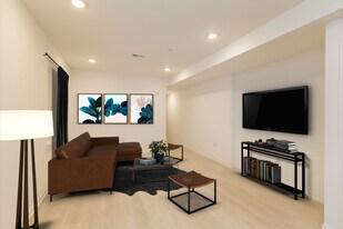 Building Photo - 1247 N 27th St