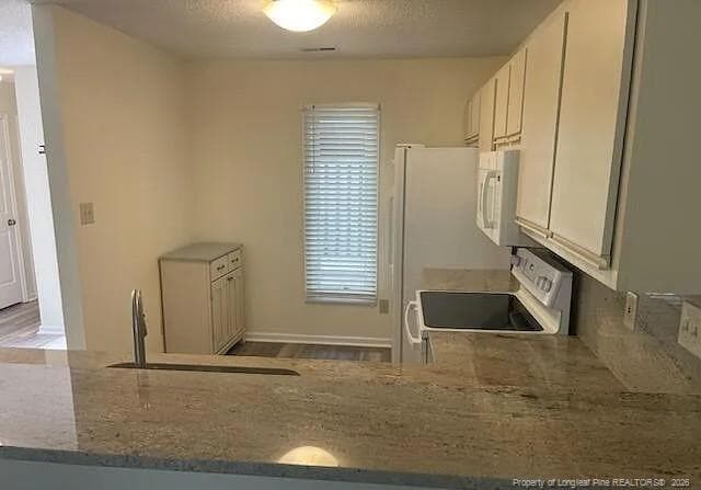 Building Photo - 104 Mallard Cove