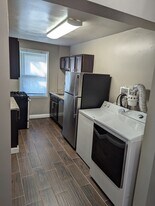 Building Photo - 1 Ballman Ct