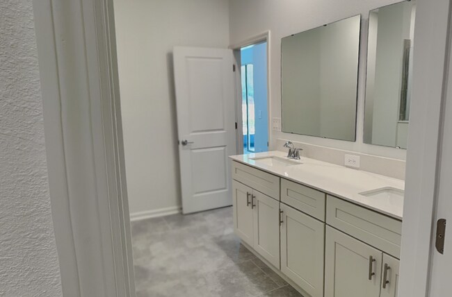 Building Photo - 3132 Country Side Dr