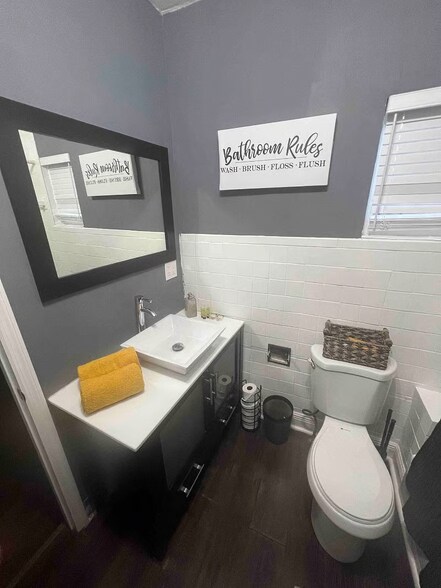 Building Photo - 2991 NW 31st Ave