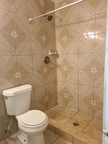 Building Photo - 12412 Tulip Dr