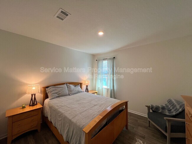 Building Photo - 4130 Lazy Breeze Ln