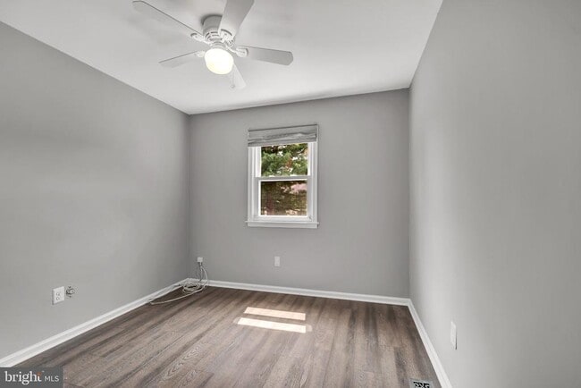 Building Photo - 20 Gatehouse Ln