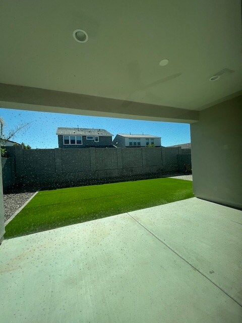 Building Photo - 35040 N Barrel Rd