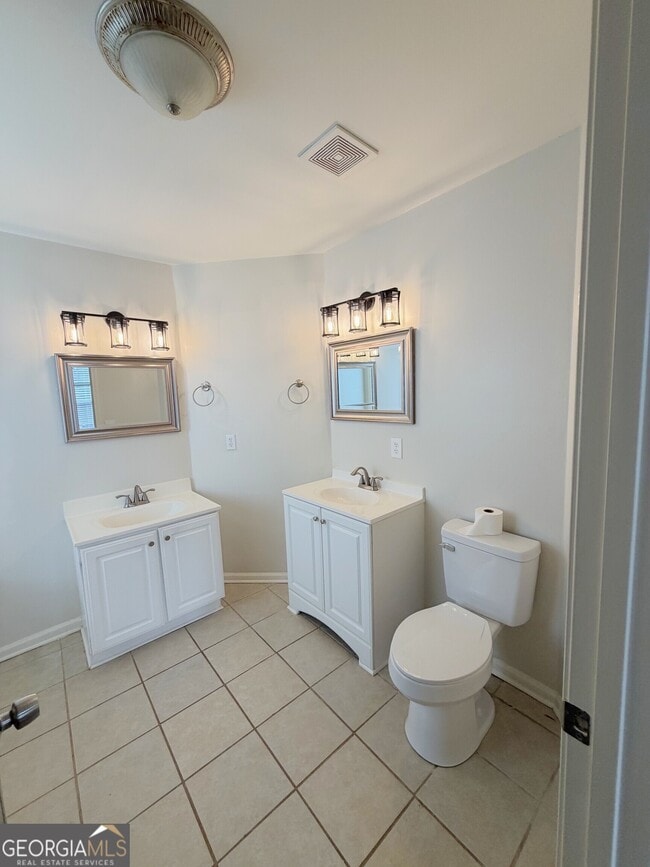 Building Photo - 106 Turtle Pointe Dr