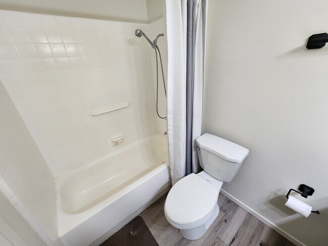 Building Photo - 4030 Mt Acadia Blvd