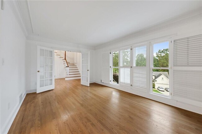 Building Photo - 1809 Shelburne Ridge