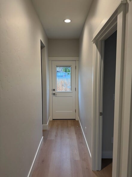 Backdoor - 1713 W Boise Ave