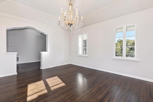 Building Photo - Clarkhill Residences LLC - 145