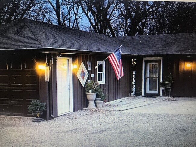 Building Photo - AirBnB 216th Drive