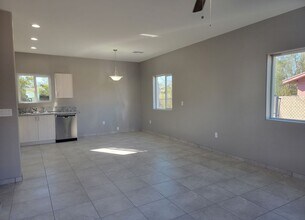 Building Photo - COMING SOON! Brand New 3BR 2BA Unit w/ Central A/C • Stainless Kitchen in Tucson