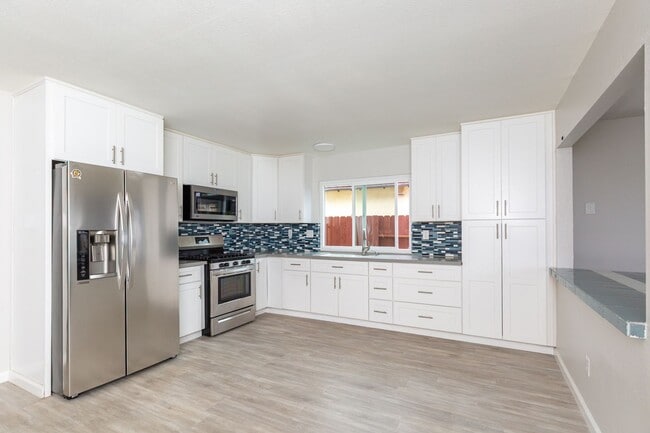 Building Photo - 3 bed, 2 bath Single Family Home in Mira Mesa