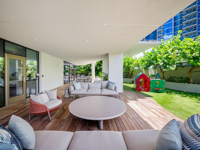 Building Photo - 1374 Kapi‘olani Boulevard-SI ID1327705P