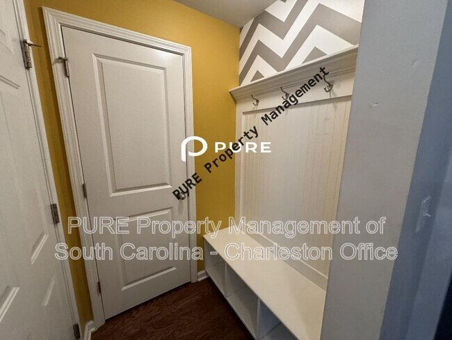 Building Photo - 154 Hickory Ridge Way