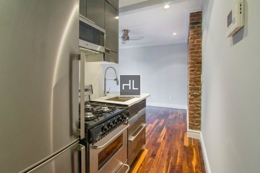 Building Photo - East 5th Street