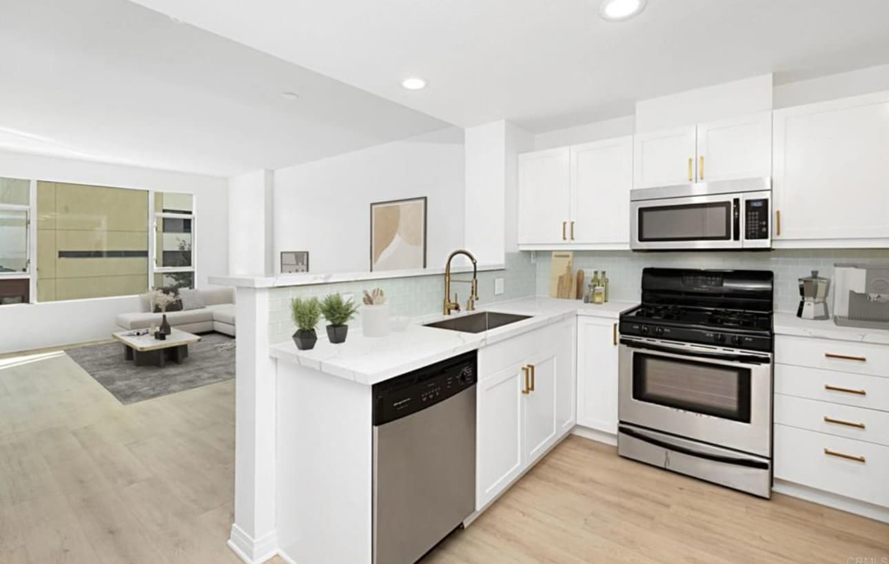 Building Photo - 530 K St