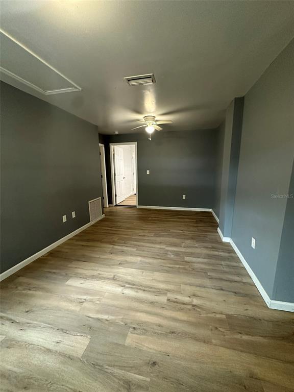 Building Photo - 655 NE Waldo Rd