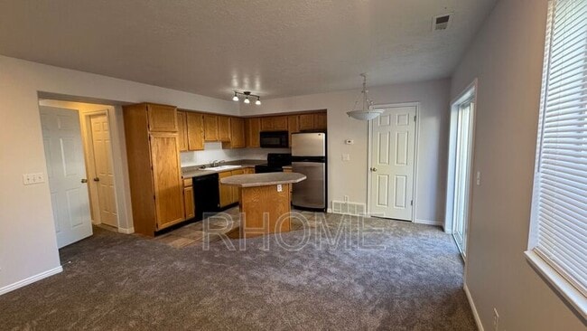 Building Photo - 6892 Florentine Way