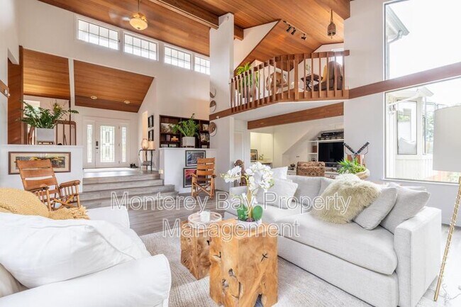 Building Photo - 18 Deer Stalker Path