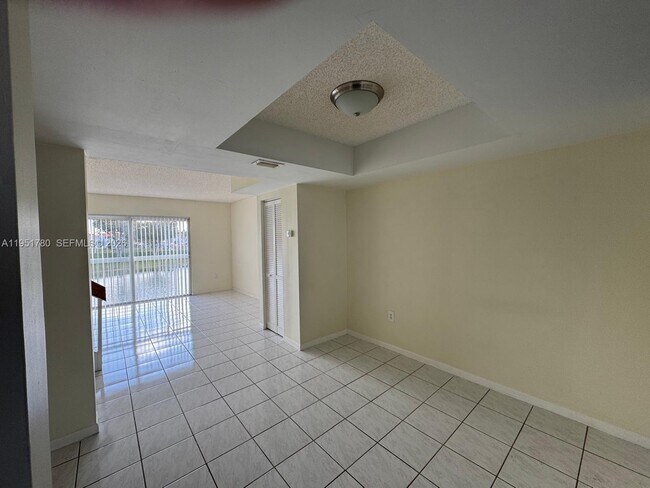 Building Photo - 8620 NW 3rd Ln