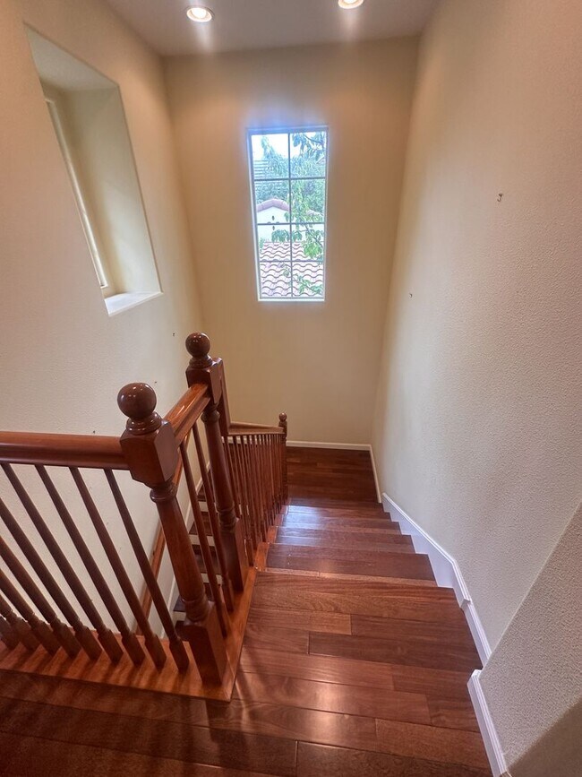 Building Photo - Gorgeous Home in San Ramon Available Now!