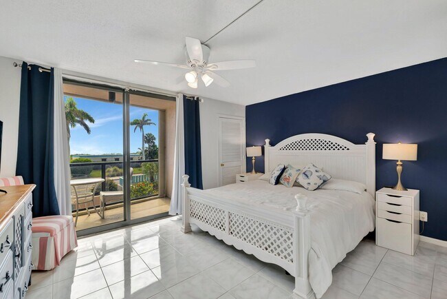 Building Photo - 355 S Ocean Dr