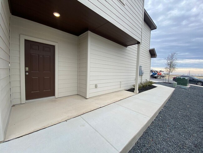 Building Photo - Want luxury living in Medina County...Look no further...Amanda Park is it!