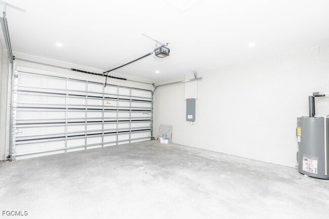 Building Photo - 4417 22nd St SW