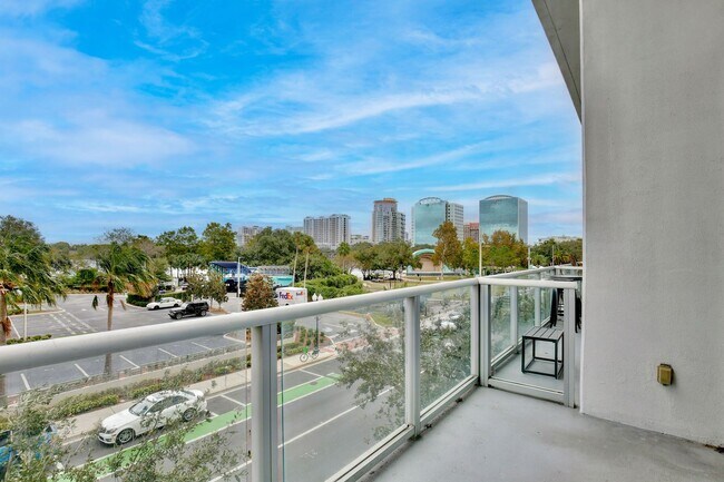 Building Photo - Beautiful 1/1.5 Modern Condo in the Highly...