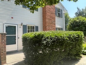 Building Photo - 66 Homestead Village Dr