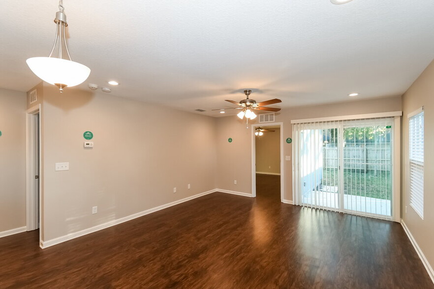 Building Photo - 8200 Highfield Ave